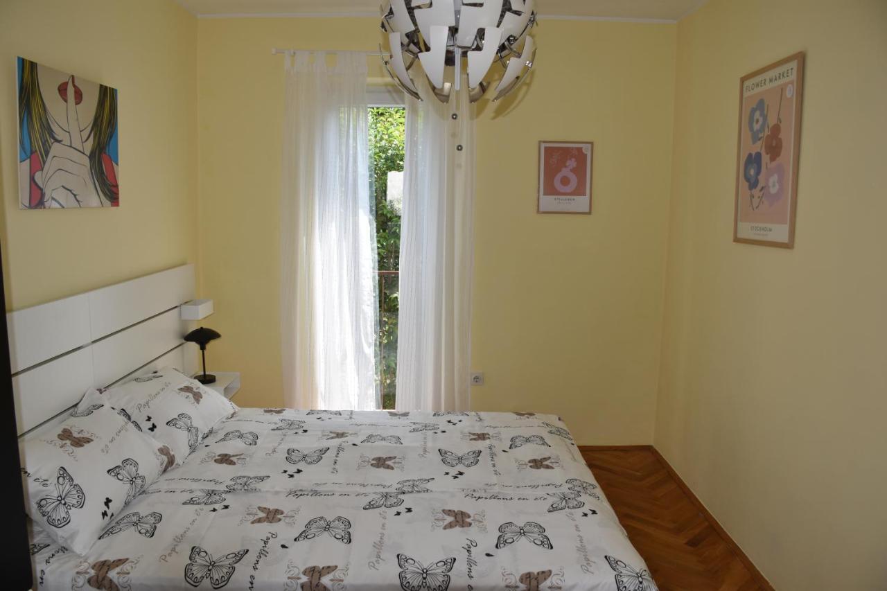 Apartman Tina Apartment โปเรช ภายนอก รูปภาพ
