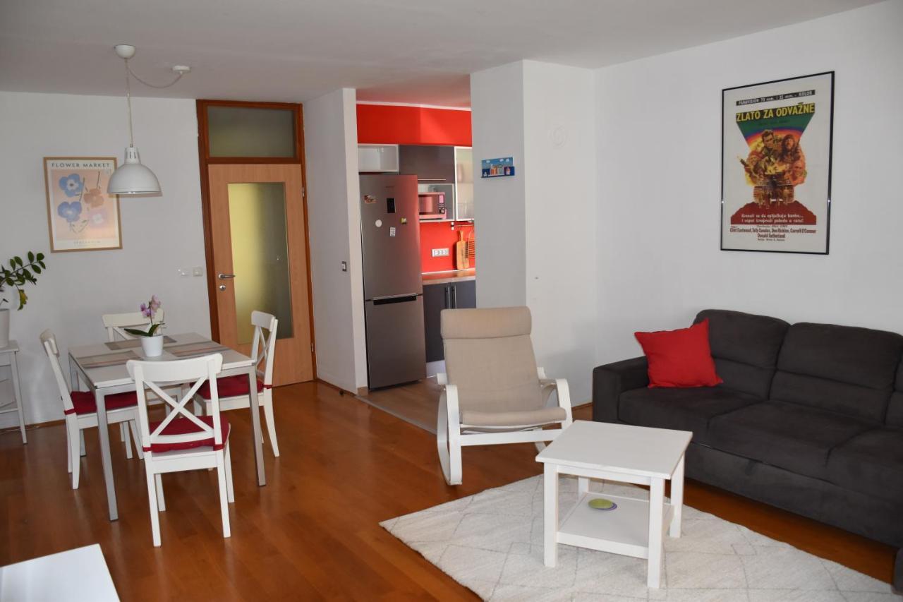 Apartman Tina Apartment โปเรช ภายนอก รูปภาพ