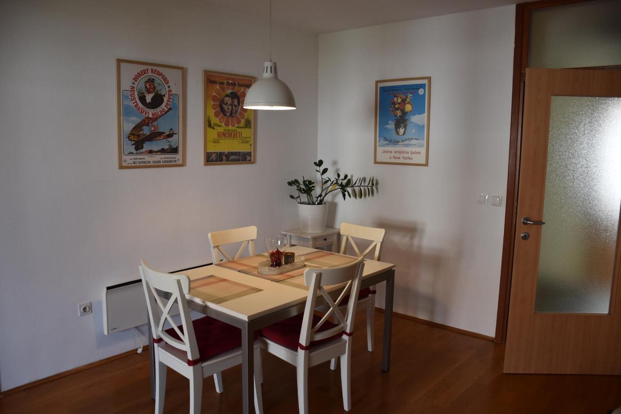 Apartman Tina Apartment โปเรช ภายนอก รูปภาพ